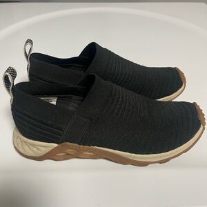 Merrell slip on sneakers, great condition